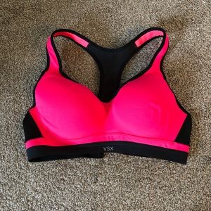 VSX 36B Sports Bra 💖 NWOT